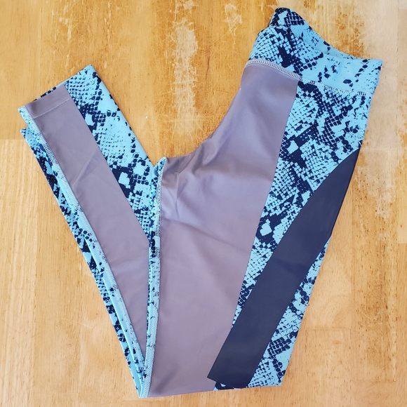 🏃‍♀️Adidas by Stella McCartney Leggings - Picture 2 of 6